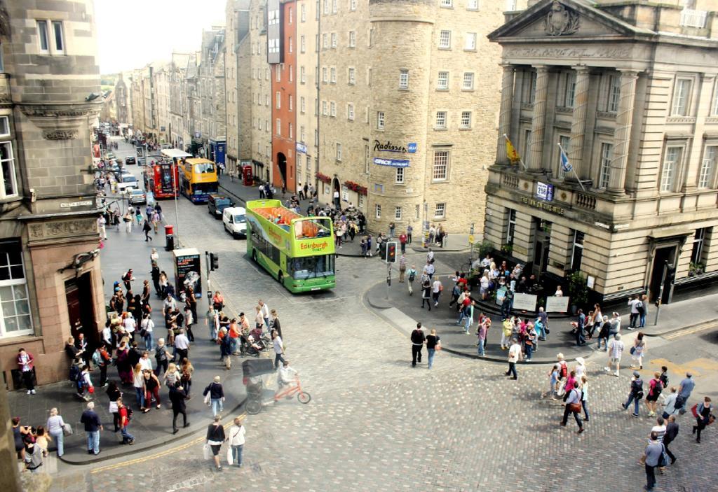 Апартаменти Royal Mile Mansions 14 Единбург Екстер'єр фото